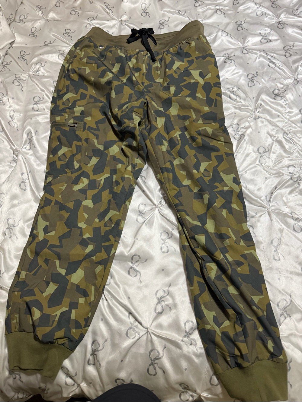 Figs Olive & Dark Green Camo Jogger Pants